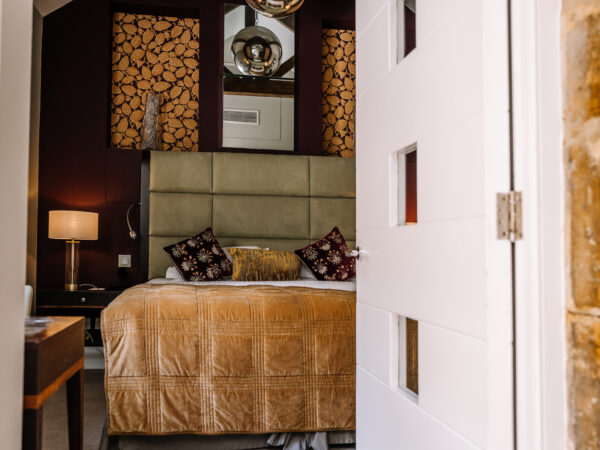 No19_Suite-1