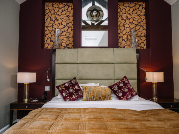 No19_Suite-3