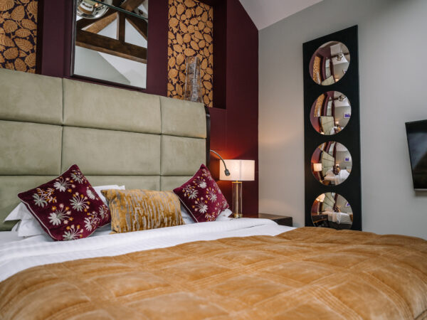 No19_Suite-5
